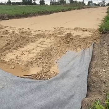 Геотекстиль 150 гр/м2 шир. 1,0м (50 м.п)