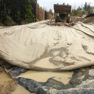 Геотекстиль 600 гр/м2 шир. 4м (50 м.п)